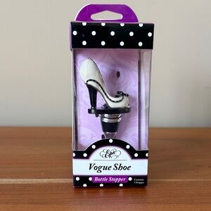 Epic Vogue Shoe Bottle Stopper - Black and White